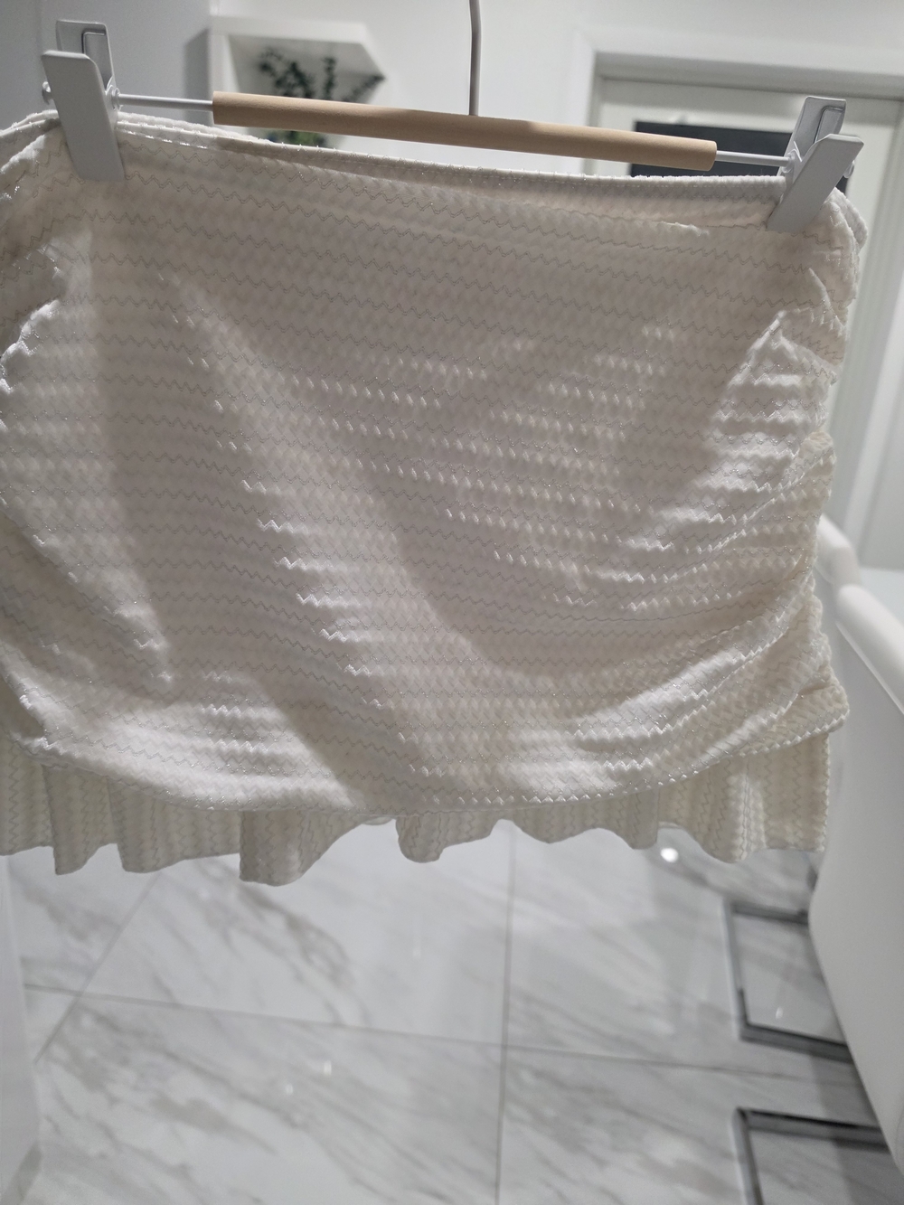 Textured Ivory Ruffle-Hem Mini Skirt - Picture 4 of 7